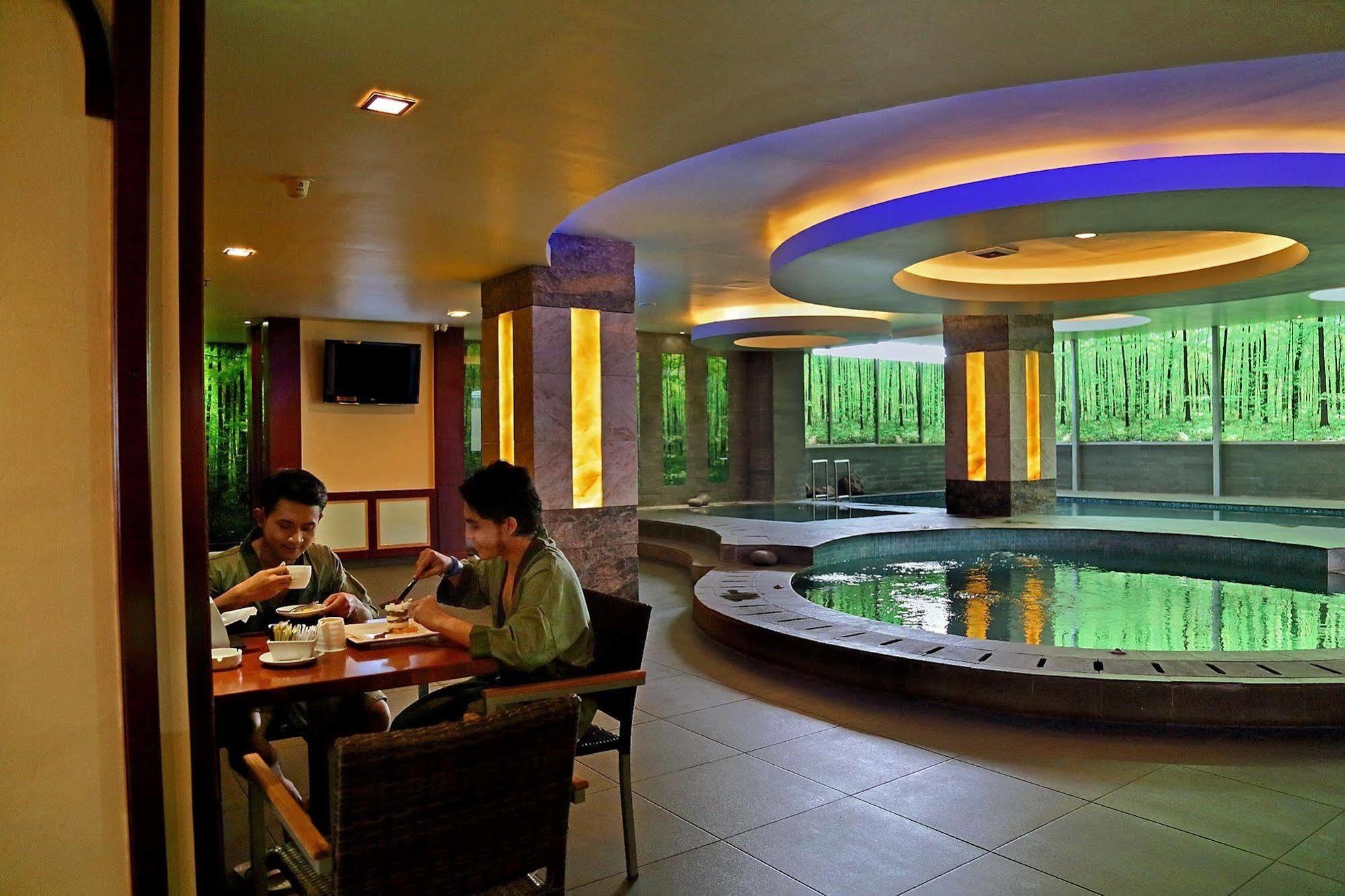 Gino Feruci Kebon Jati By Kagum Hotels Bandung Eksteriør bilde